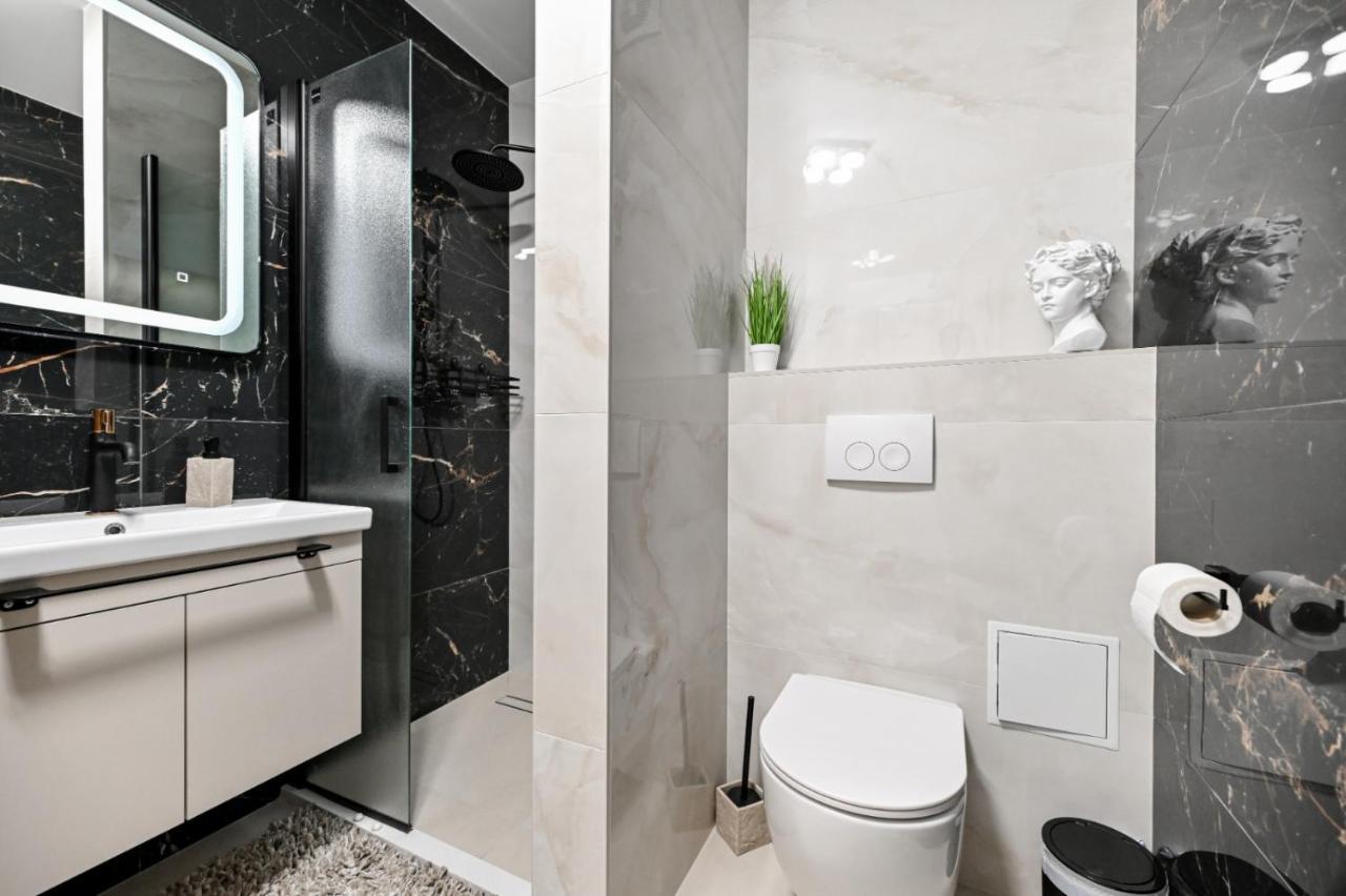 Newly Renovated Apartment Luce Zadar Exteriör bild